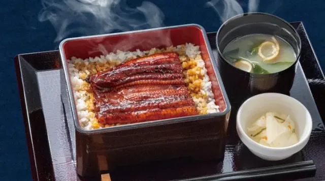 うな重 （味噌汁・漬物付き）（ガスト）