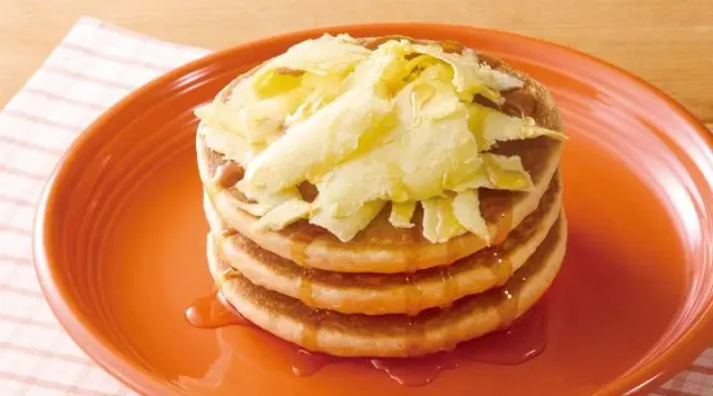 背徳のけずりバターパンケーキ（ジョナサン）
