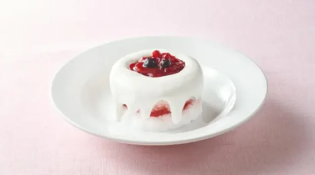 純氷ドルチェ”淡雪” （ミニサイズ）苺みるくのショートケーキ氷（ジョナサン）