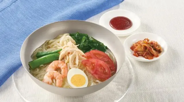 盛岡冷麺 キムチ・コチュジャンつき（ジョナサン）