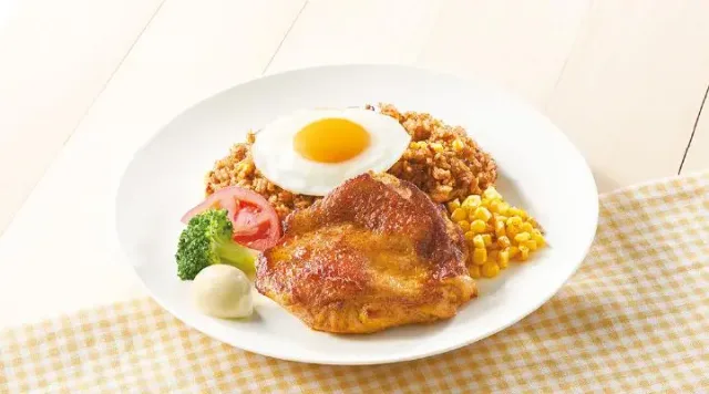 タンドリーチキン＆メキシカンピラフ＋目玉焼き（ジョナサン）