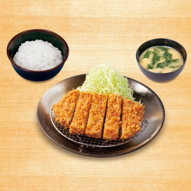 ロースかつ定食（松のや）