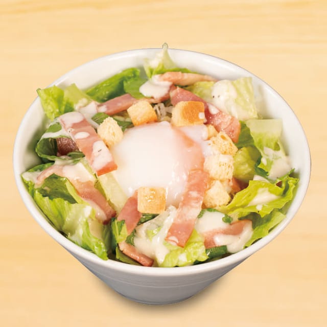 半熟玉子シーザーサラダ（マイカリー食堂）