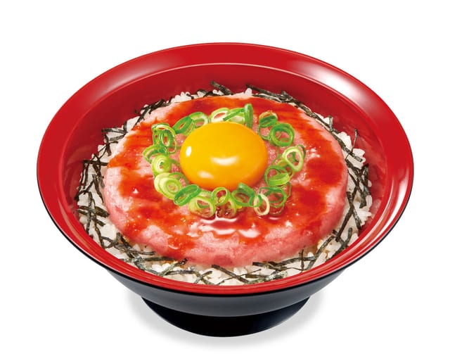 まぐろユッケ丼 大盛（すき家）