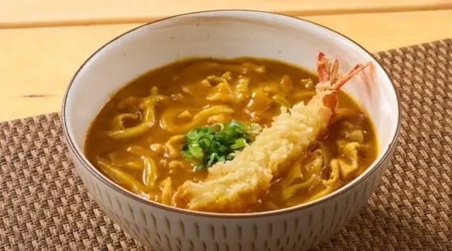 夢庵特製豚カレーうどん上海老天付き（夢庵）