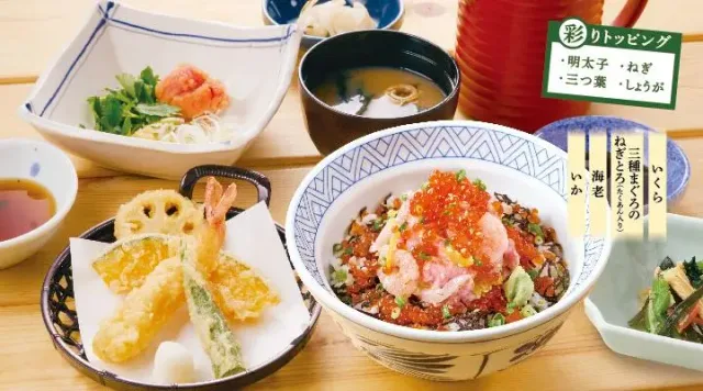 こぼれいくらの海鮮茶漬け小天ぷら膳（夢庵）