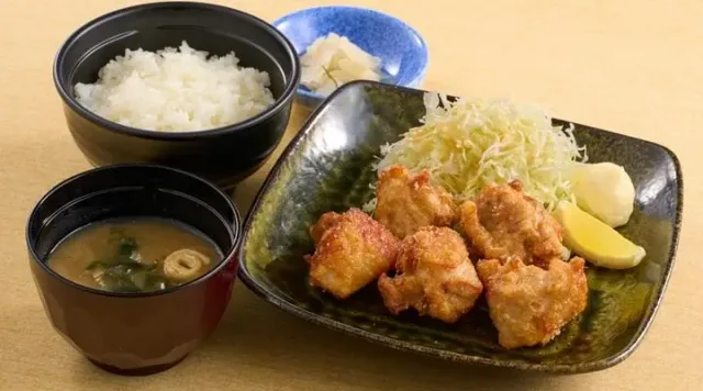 若鶏の唐揚げランチ（夢庵）